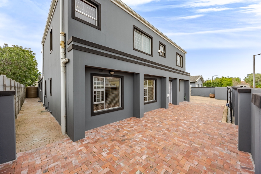 4 Bedroom Property for Sale in Milnerton Ridge Western Cape